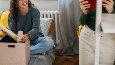 Jak urządzić pokój w akademiku, przytulny pokój studencki